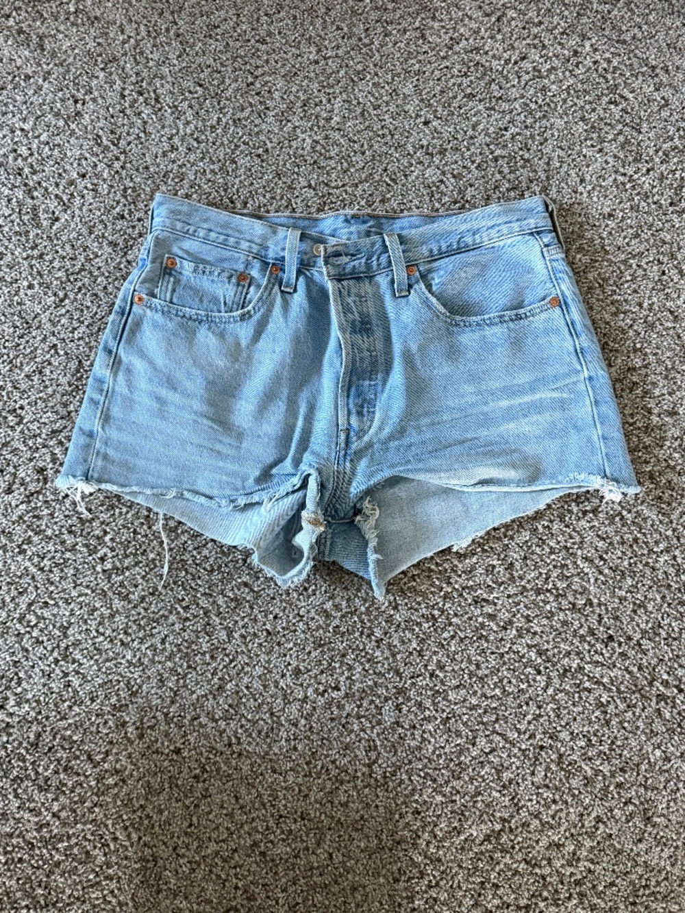 Levi Strauss distressed denim Jean shorts sz 31 Levi’s